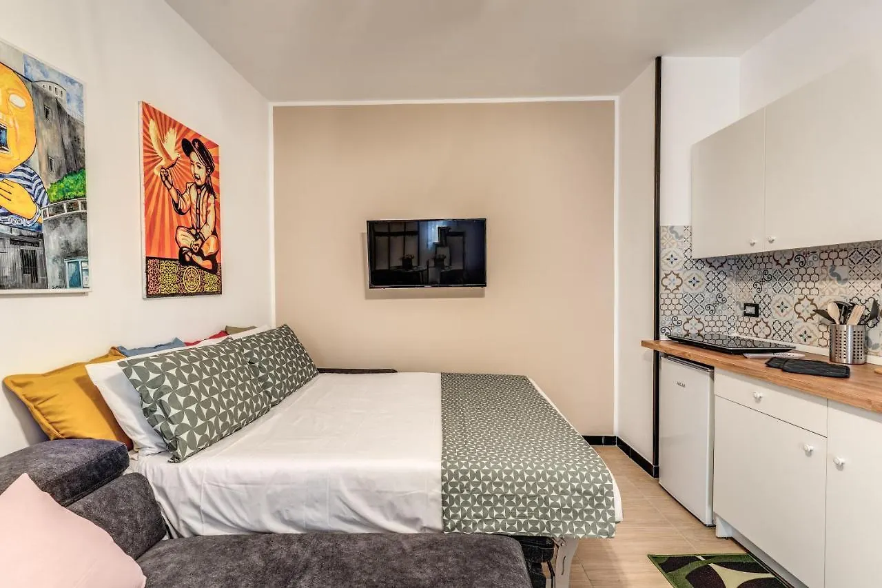 The Quarters Naples Apartments
