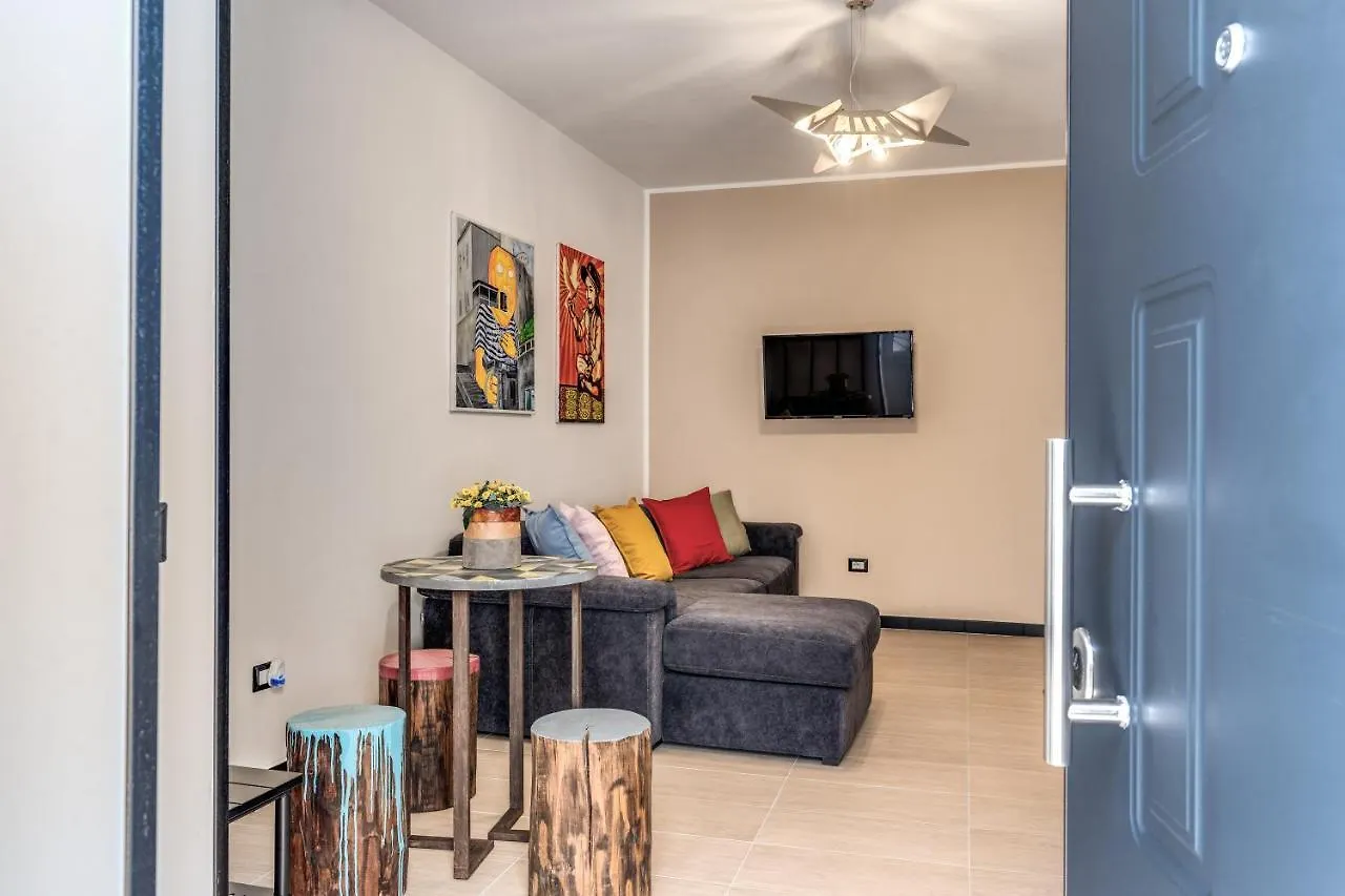 The Quarters Naples Apartments
