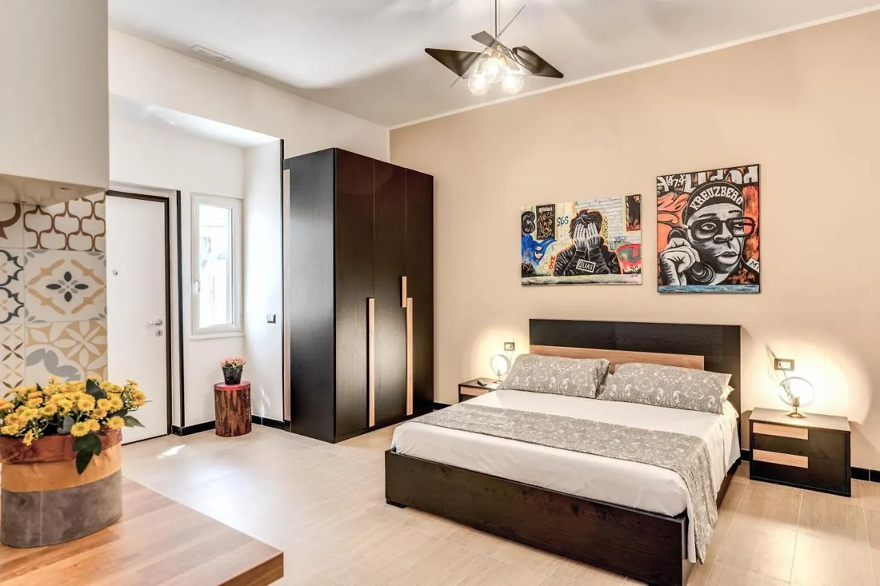 The Quarters Naples Apartments